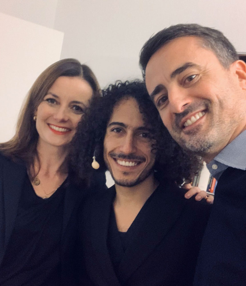 Omar Khir Alanam mit Katrin und Daniel Holzinger